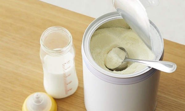 婴幼儿配方奶粉正式实施“新国标”